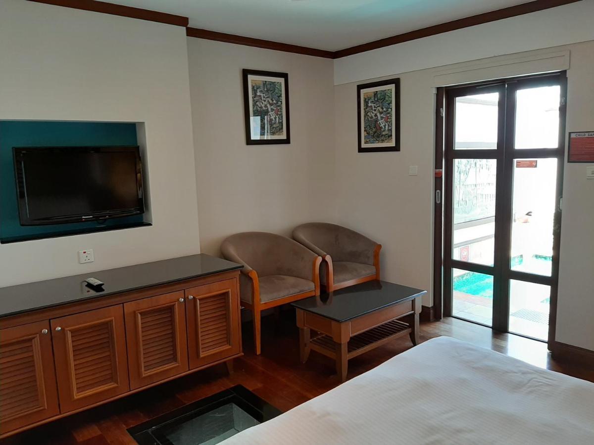 Wonderland Private Pool Villas at Port Dickson Buitenkant foto