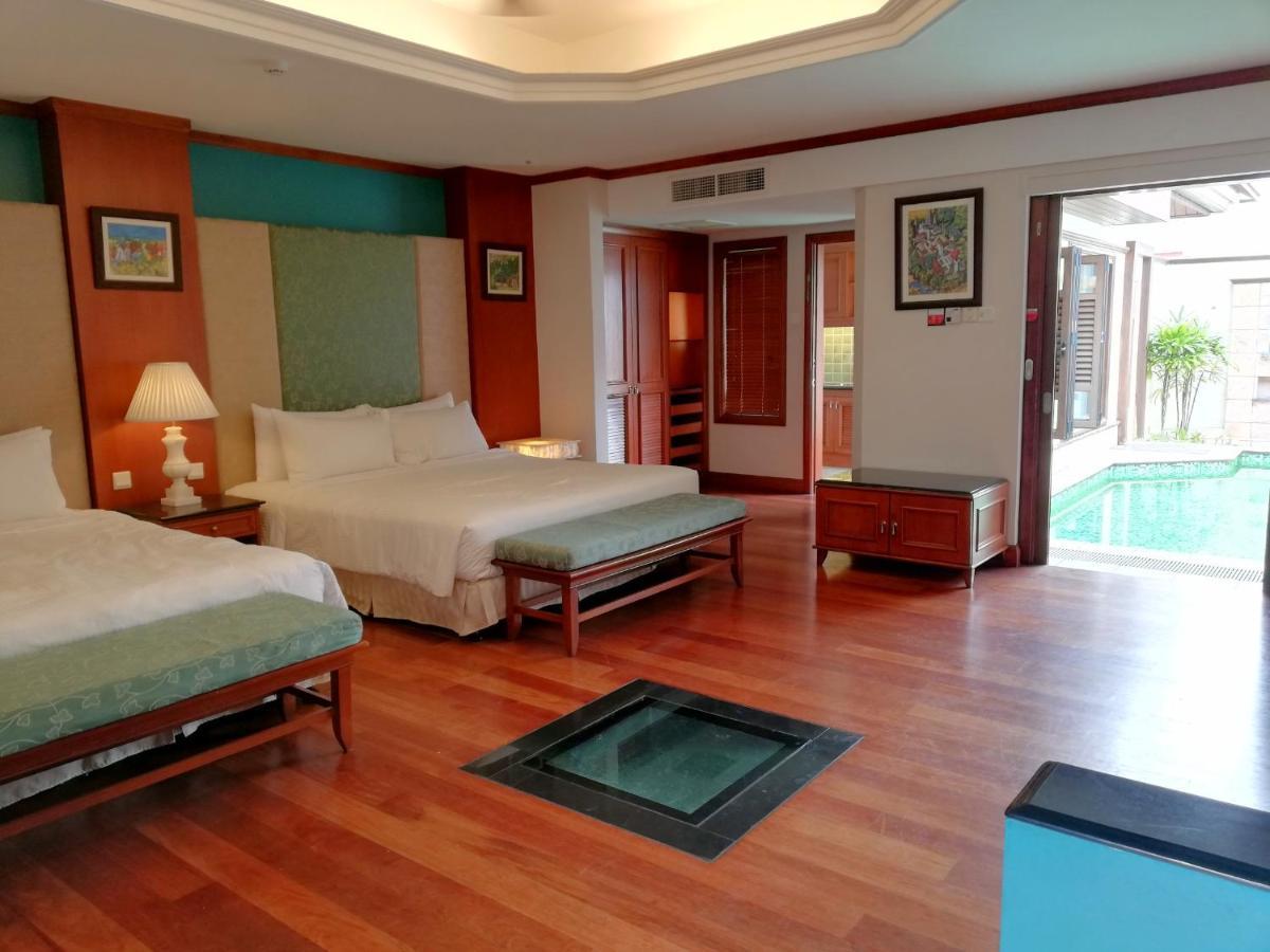 Wonderland Private Pool Villas at Port Dickson Buitenkant foto